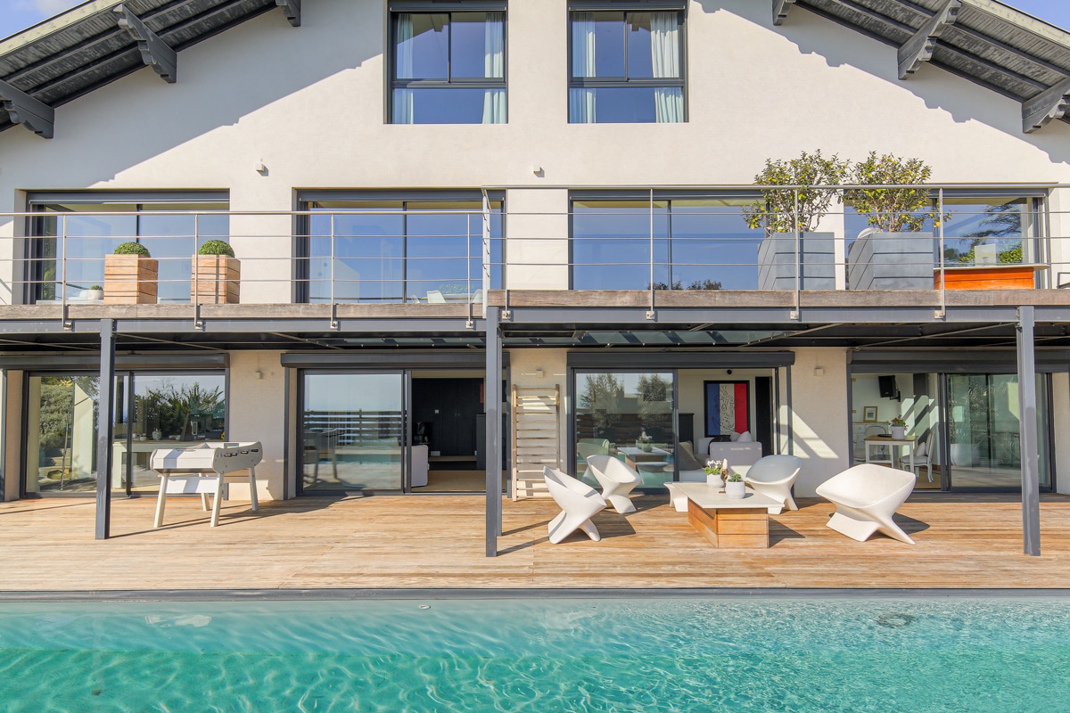 Villa très lumineuse, bénéficiant d’une vue exceptionnelle