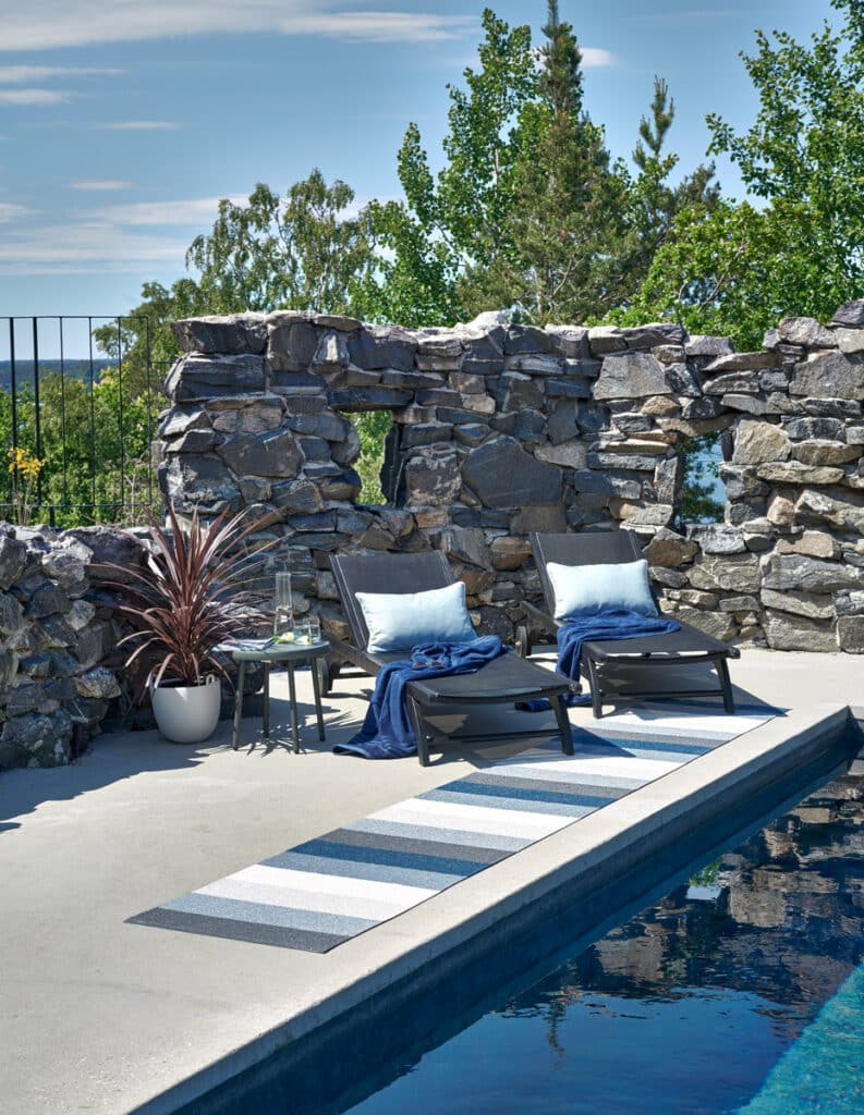 My Chic Résidence - mobilier outdoor tapis et chaises longues
