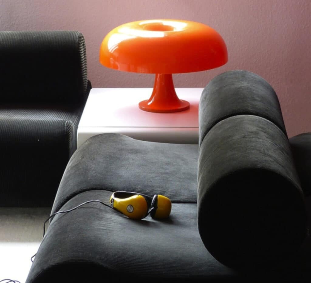 My Chic Résidence - Tendances et entrée en matières Lampe à poser Nesso Artemide